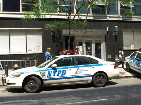P017 Nypd Police Station Precinct 17 Midtown Manhattan N Flickr