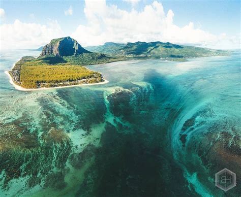 The Mind Bending Underwater Waterfalls Off The Coast Of Mauritius