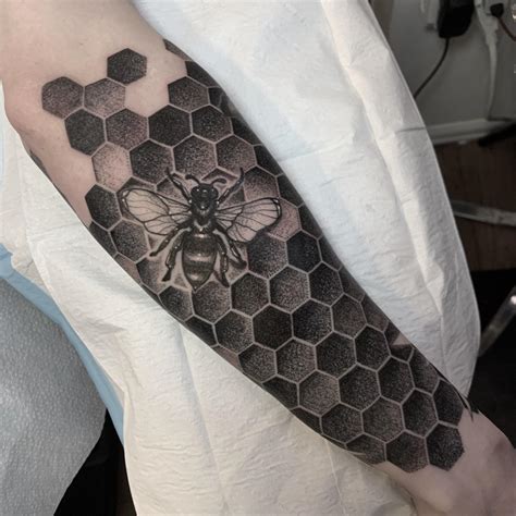 The honeycomb is a popular tattoo shape, not just in bee and nature tattoos, but to create geometric backgrounds and patterns whose symmetry and precision stand the test of time. Honeycomb and bee by Tommy Sisneros, All Sacred Tattoo ...