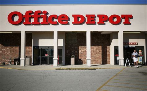Office depot has an excellent benefits package. Office Depot CEO's Answer to Retail Woes? Becoming an IT Help Desk - WSJ