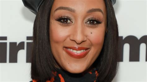 tamera mowry can t believe there still hasn t been a sister sister reboot