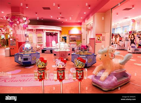 Hello Kitty Store Tokyo Japan Stock Photo Alamy