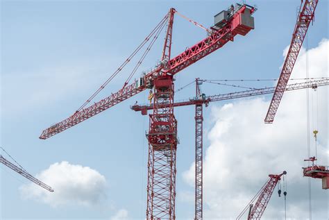 Whats In A Name Spotlight On Site Cs Biggest Tower Crane Afde