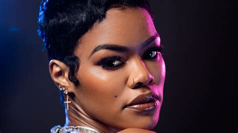 Teyana Taylor Keeps Her Skin Care Natural And Her Brows Defined The New York Times