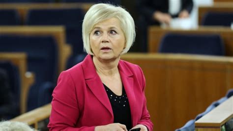 Lidia staroń przez lata współtworzyła także stowarzyszenie obrony spółdzielców i udzielała się społecznie, głównie w zakresie problemów. Staroń: Chyba wszyscy widzimy absurdalność sytuacji, w ...