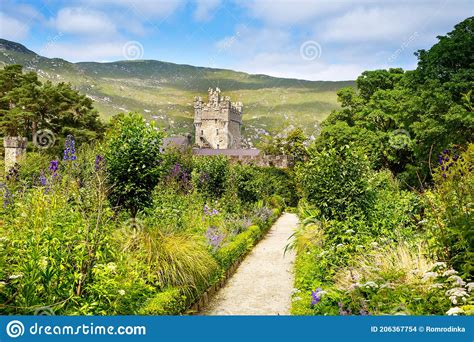 Glenveagh Castle Donegal In Northern Ireland Beautiful Park And