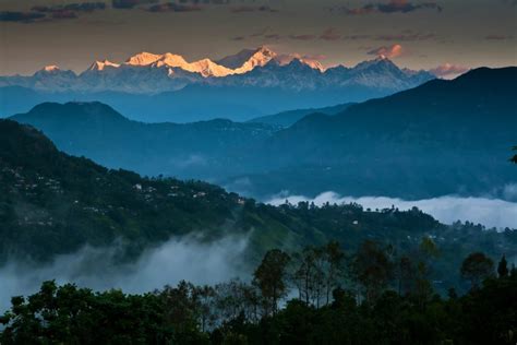 7 Scenic Places To Visit In Darjeeling Travel N Trails