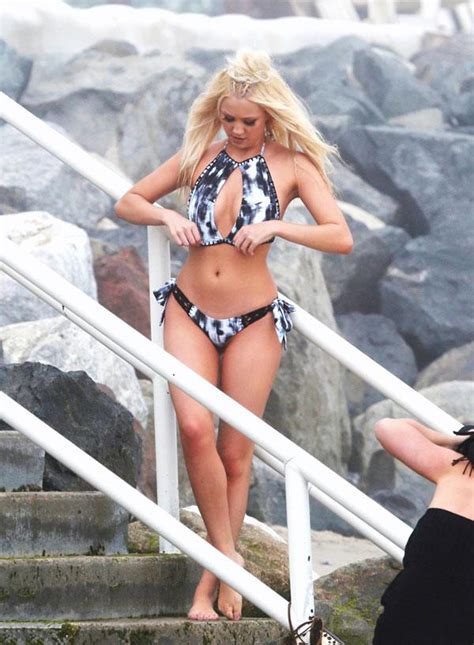 Sultry Sambora Heather Locklears Daughter Ava Sizzles In Bikini Photo