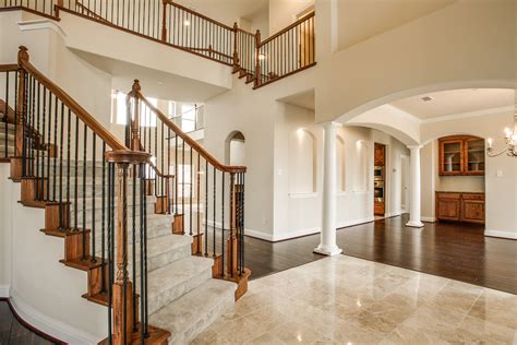 Stunning Home Built By Grand Homes In Garland Texas Features A Split