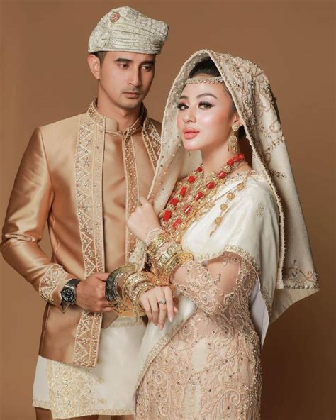 Baju Pernikahan Adat Minang Baju Adat Minang Dekorasi Pernikahan