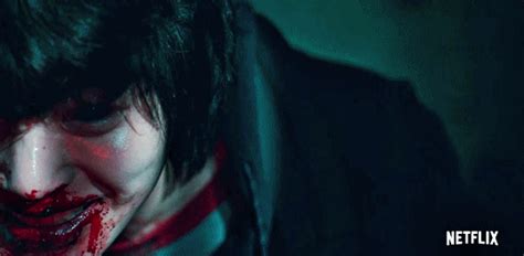Animated gif uploaded by ɢᴏʟᴅᴇɴ ɪᴅᴏʟ⁷. 넷플릭스 오리지널 티저 속 송강.gif : 네모판