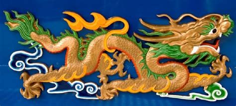 Chinese Dragon Symbol Meaning And Mythology Explained Lovetoknow