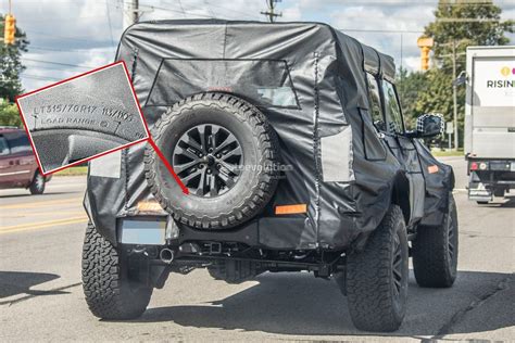 Ford Bronco Warthog Prototype Spotted With “warthog” Shock Cover
