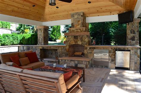 Elegant Outdoor Kitchen And Fireplace Awesome Outdoor Kitchen And