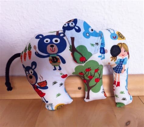 Freebook kuschel elefantenfamilie nahen lybstes großer kuschelelefant länge 100 cm, höhe 62 cm, weicher velourstoff. Kuschelelefant - HANDMADE Kultur