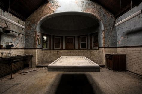 Chilling Images From Britain S Long Lost Lunatic Asylums Revealed In New Book Daily Mail Online