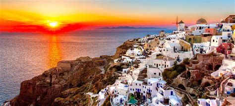 Sunset On The Island Of Santorini Greece онлайн Обои на рабочий стол