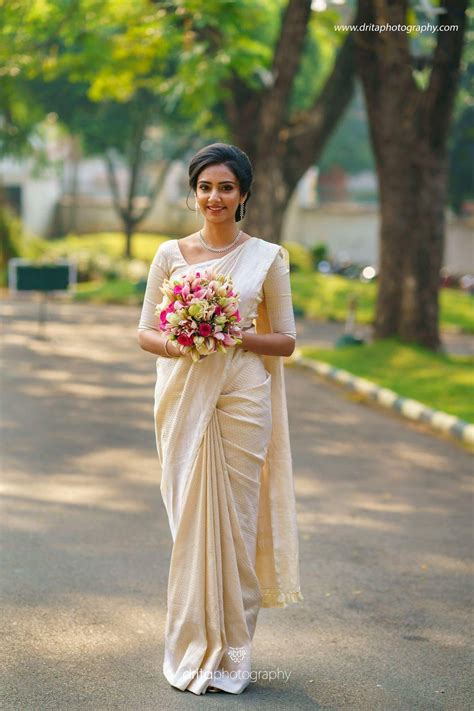 Kerala Wedding Saree Indian Wedding Gowns Kerala Bride Wedding Sari