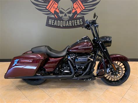 2019 Harley Davidson® Flhrxs Road King® Special Twisted Cherry