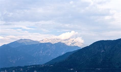 Premium Photo White Mountains Far Away From Lake Como