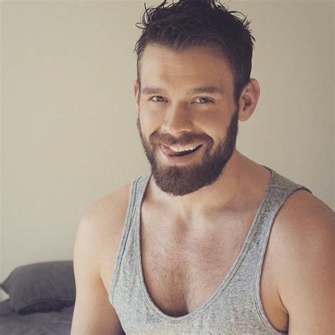 Feeling En Casa Homo Beard Homographias Thescruffyhomo Barbado Moustaches Hairy Men