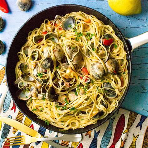 Spaghetti With Clams Alle Vongole The Foodlust Project