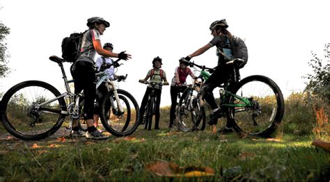 These refer to two separate streams in the area, but they in turn give them names to the settlements. Kedai Basikal Mountain Bike Murah - RIDETVC.COM