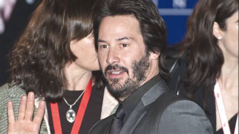 Keanu Reeves Says Hed Have Virtual Reality Sex With Fans