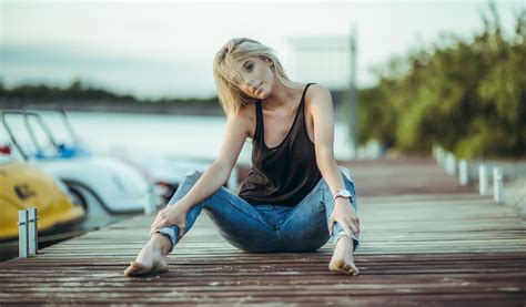 Sitting Women Outdoors Barefoot Women Blonde Jeans Spread Legs X Wallpaper