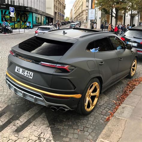 As mentioned, the urus is based on vag's mlb evo platform that it shares with the audi q8, bentley bentayga, and porsche cayenne. Lamborghini Urus | Super cars, Best suv, Classic cars