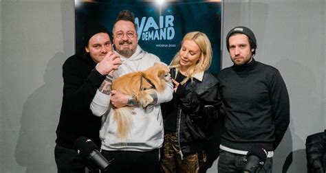 Są na www & app #newonce @januszwalczuk @33wygus @tycjana @youngleosia i gościnnie @margaret_official. newonce | Agnieszka Woźniak-Starak, Michał Kempa, Macio ...