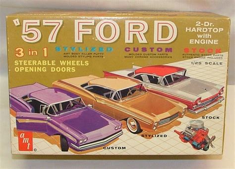 Vintage Amt 1957 Ford 2 Door Hardtop 125 Scale Model Kit Model Cars