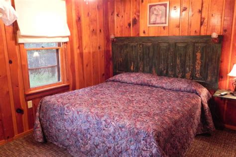 In the winter, the ski apache resort is a get ready for a winter wonderland as heavy snowfall covers the village, particularly from. Ruidoso, New Mexico Cabin Rentals & Getaways - All Cabins