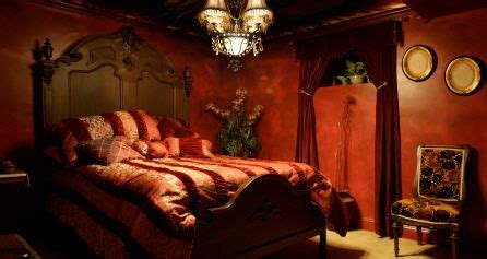 We find trully amazing imageries for your best ideas to choose, imagine some of these fantastic photos. These red walls are beautiful! A baroque-styled Victorian ...