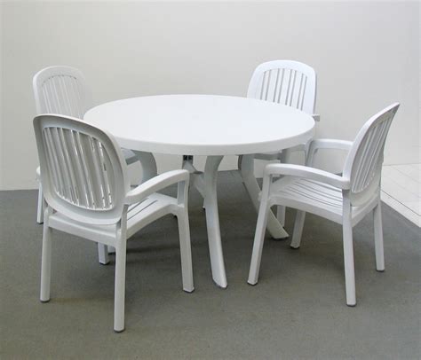 Find here restaurant chairs, hotel chair manufacturers, suppliers & exporters in india. Ponza Classic Dining Set with Plastic Resin Tables and ...