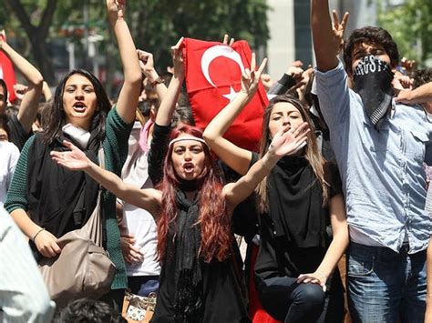 Anti Government Protests Spread Across Turkey
