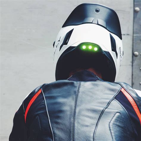 Finally the review of the skully fenix ar helmet as a product that is able to be purchased. Skully Motorcycle Helmet Review