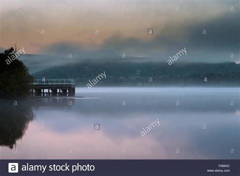 Mist Uk Hi Res Stock Photography And Images Alamy