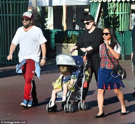 Adele Enjoys Trip To Disneyland With Simon Konecki And Son Angelo Adele Adele Adkins Adele