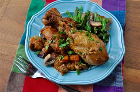 On a low flame, dry roast coriander seeds and red chilies. Wine Braised Chicken and Gravy | Recipe | Braised chicken ...