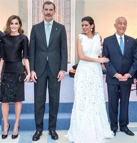 She has been married to joão lapa since june 3, 2017. Cuca Roseta enaltece "noite mágica" em Madrid - MoveNotícias