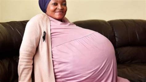 El récord de la mujer sudafricana que ha dado a luz a bebés podría ser mentira
