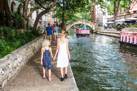 12 Things To Do On The San Antonio River Walk Tx