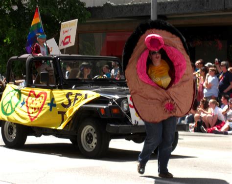 2009 Seattle Gay Pride Parade Walking Vajayjay Srw1961 Flickr