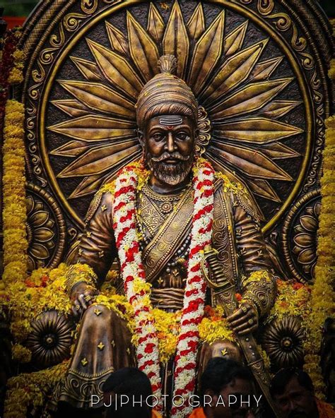 His mother named him shivaji in honour of the goddess shivai, to whom she had prayed for a healthychild. Chhatrapati Shivaji Maharaj HD Wallpapers - Wallpaper Cave