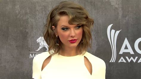 Taylor Swift Being Sued For Million For Stealing Song Lyrics Splash News Tv Splash News