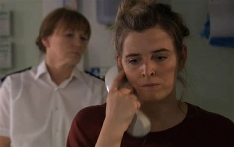 Emmerdale S Emma Atkins I Used To Be Anti Being An Older Mum Not Now