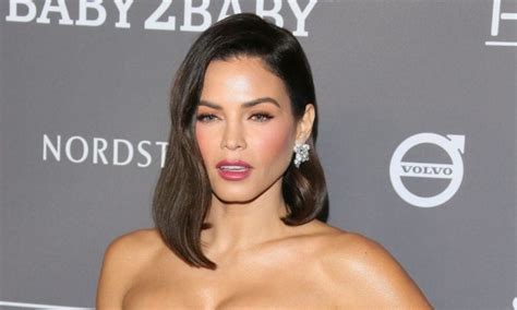 Prístup Despise Odpor Jenna Dewan Bikini Sedlo Trhové Typicky