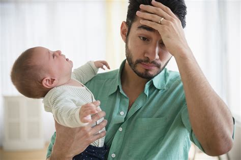 New Research Suggests Postpartum Depression Can Affect Dads Too