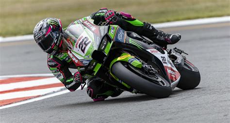 worldsbk lowes leads rain affected fp1 at magny cours roadracing world magazine motorcycle